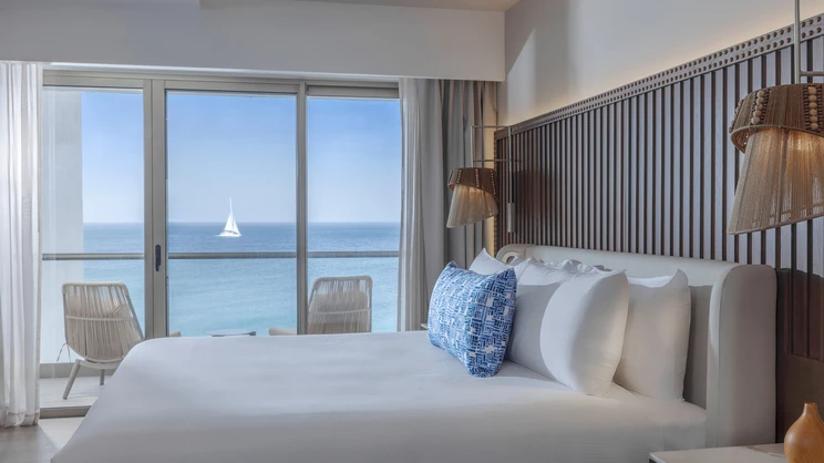 Luxury Junior Suite Ocean Front King